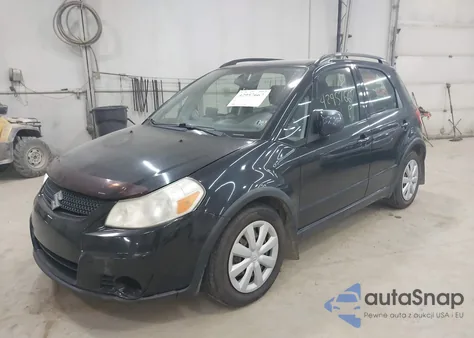 2010 Suzuki Sx4 Technology z USA, uszkodzony, nr VIN JS2YB5A33A6301708